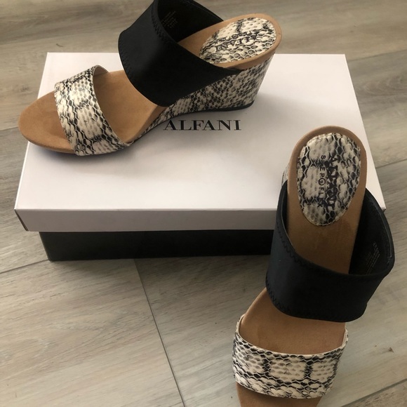Alfani black and white wedges. - Picture 1 of 6